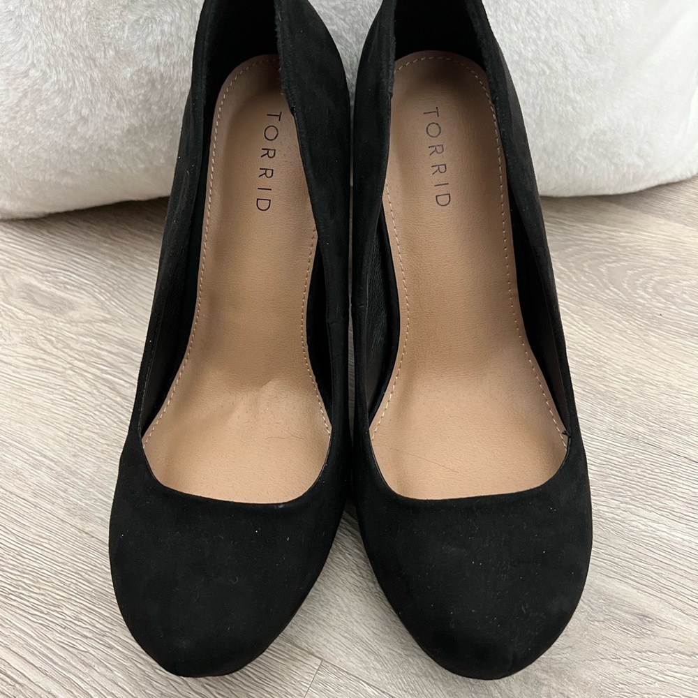 TORRID Platform Pump Black Wide Width